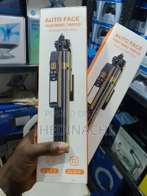 Cl12-P Auto Face Tracking Tripod