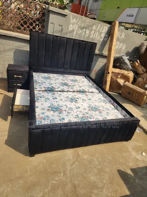 Standard Queen Size Bed With Cupboards