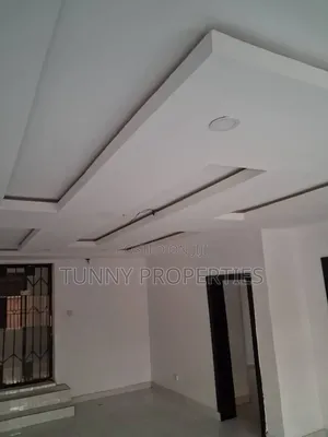 3 Bedroom Flat to Let