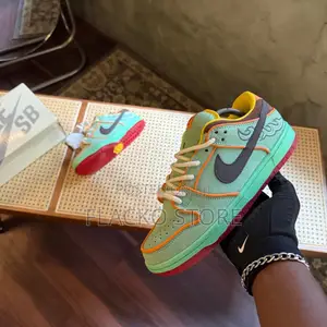 Original Nike Sb Dunk Low Pro Tourmaline Sneakers