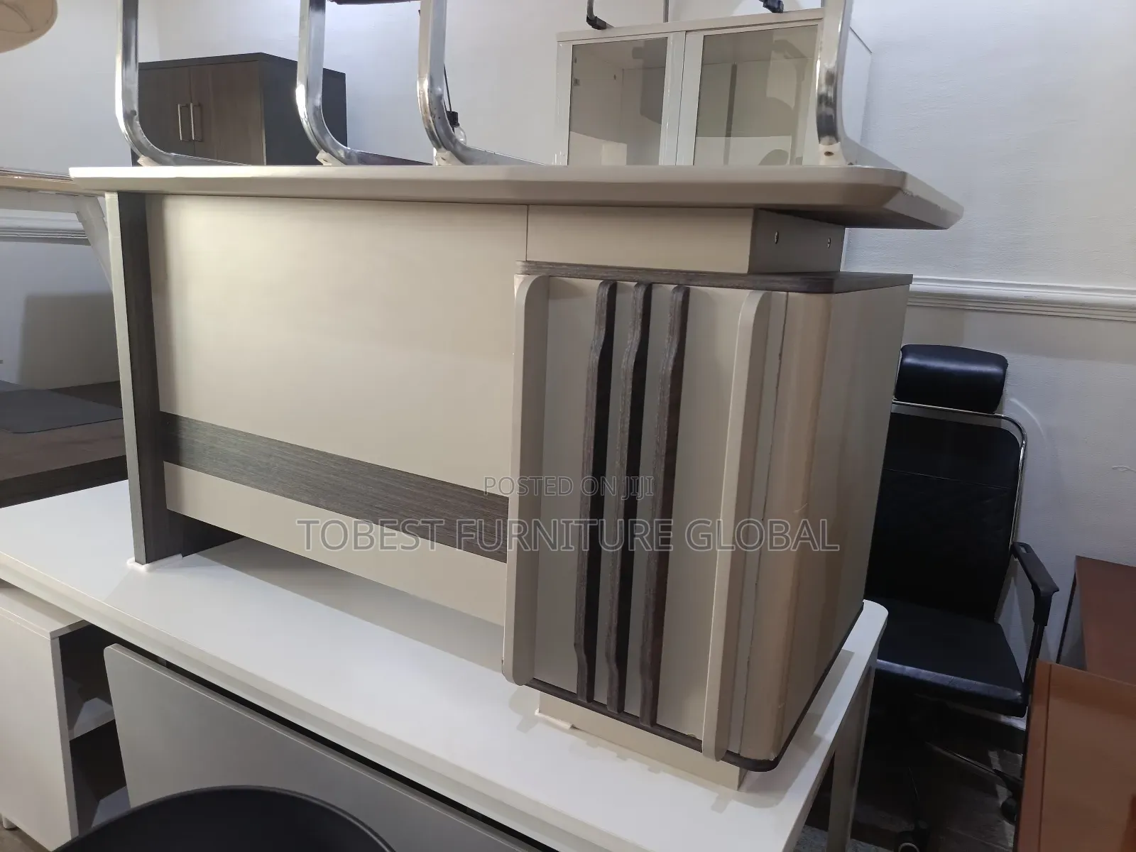 New Model Office Table (Medium Size)