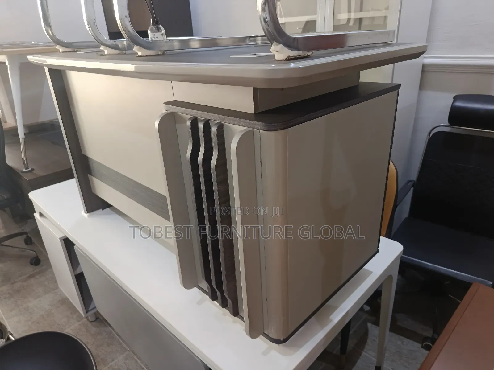 New Model Office Table (Medium Size)