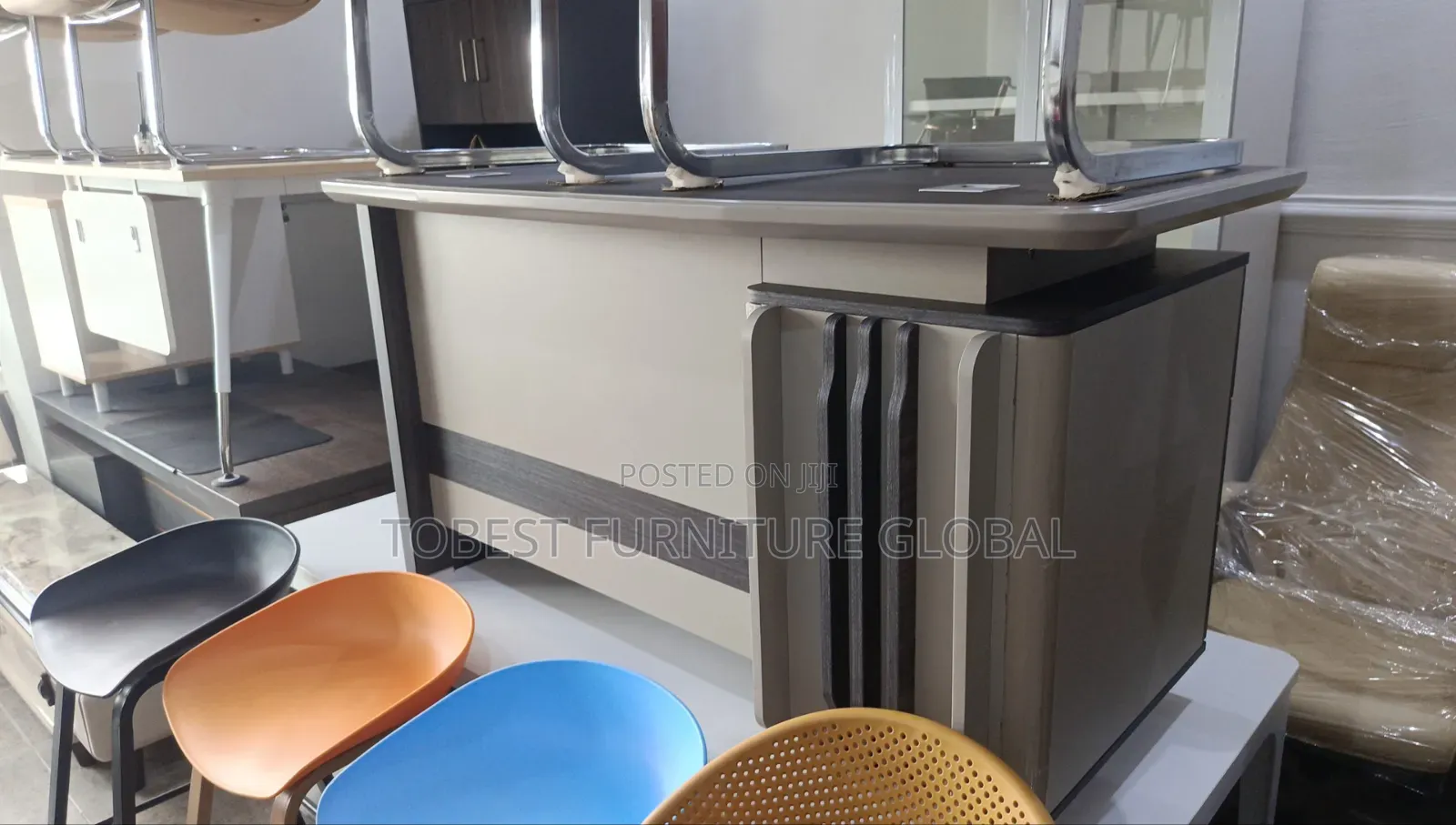 New Model Office Table (Medium Size)