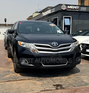 Toyota Venza XLE 4dr Wagon AWD (3.5L 6cyl 6A) 2014 Black