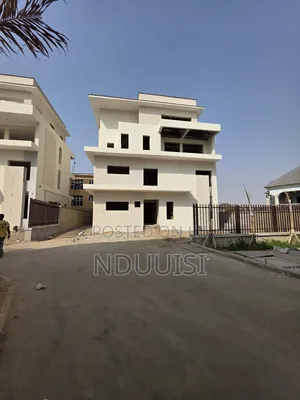 6bdrm Duplex in Mabushi for sale