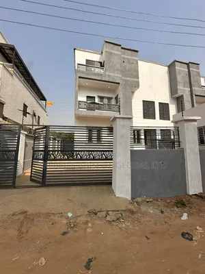 4bdrm Duplex in Orchacho Estate for rent