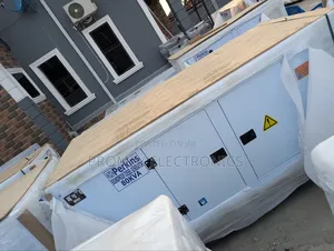 Perkins Diesel Soundproof Generator Sp80kva 2years Wty