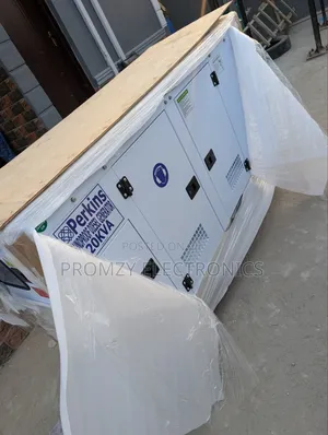 England Perkins Diesel Soundproof Generator Sp20kva 2years Wty