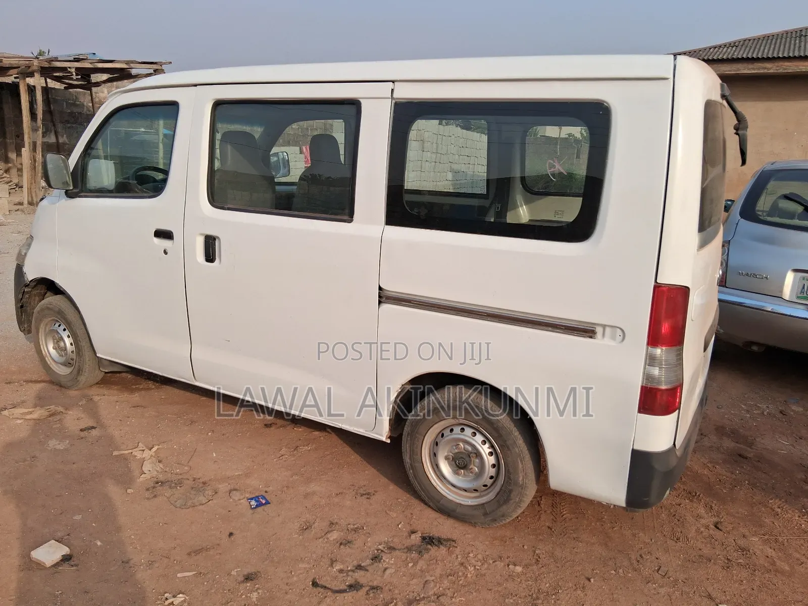 Toyota HiAce 2012 White