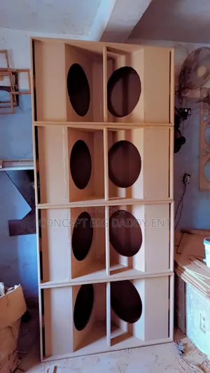 Empty Speaker Box