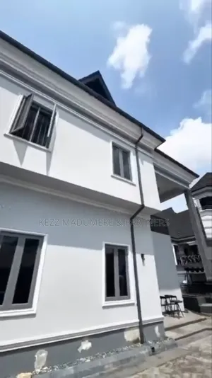 5bdrm Duplex in Stadium Road , Port for sale