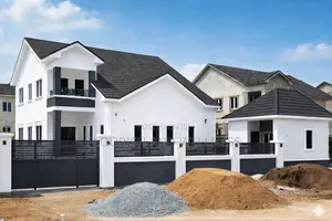 5bdrm House in Lugbe District for sale