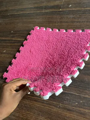 Carpet Tiles Easy to Install Without Glue and Tools