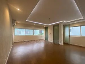 4bdrm Duplex in Parkview Estate for rent