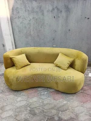 2-Seater Curved Fancy Chair