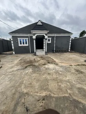 3bdrm Bungalow in Papa Oganla Wire And, Ibadan for sale