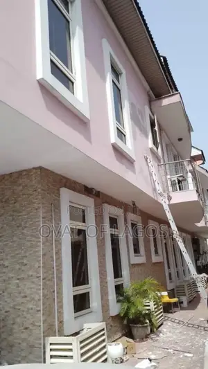 5bdrm Duplex in Lekki Phase 1 for sale