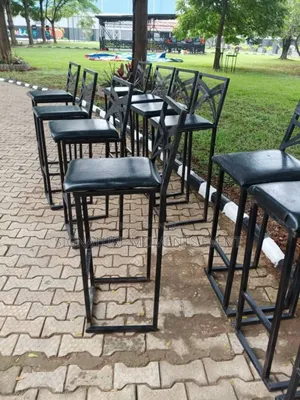 Cocktail Table and Chairs