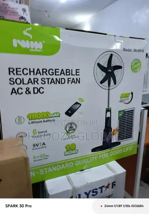 Iwin 18” Fan With Solar Charging Option