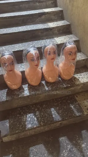 Plastic Female Long Neck Mannequin Heads