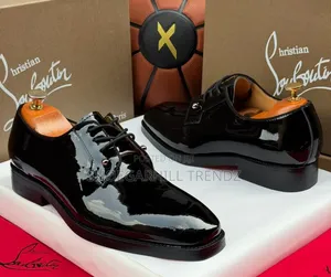 Classy Cl Patent Leather Lace Shoes