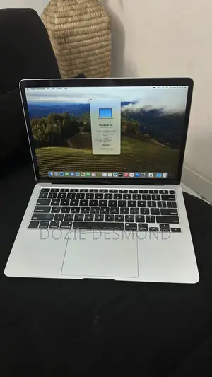 Laptop Apple MacBook Air 2020 16GB Intel Core i5 SSD 512GB