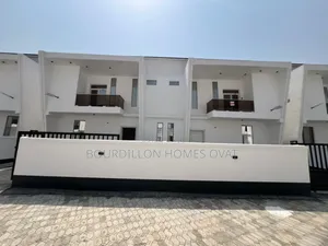 4bdrm Duplex in Ikota Lagos for sale