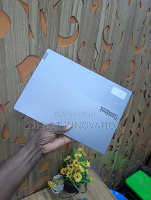Laptop Lenovo Thinkbook 14 8GB Intel Core Ultra 5 SSD 256GB