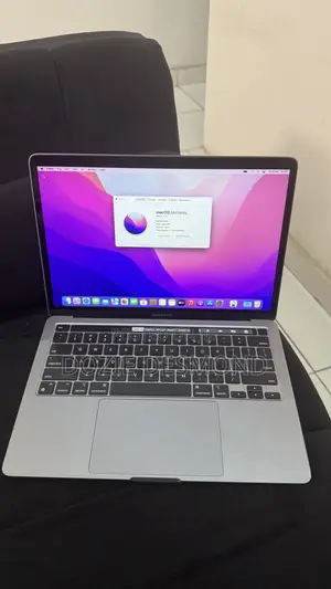 Laptop Apple MacBook Pro 2021 M1 8GB Apple M1 SSD 256GB