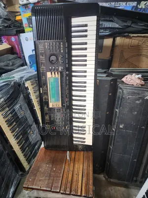 Yamaha Keyboard PSR 730