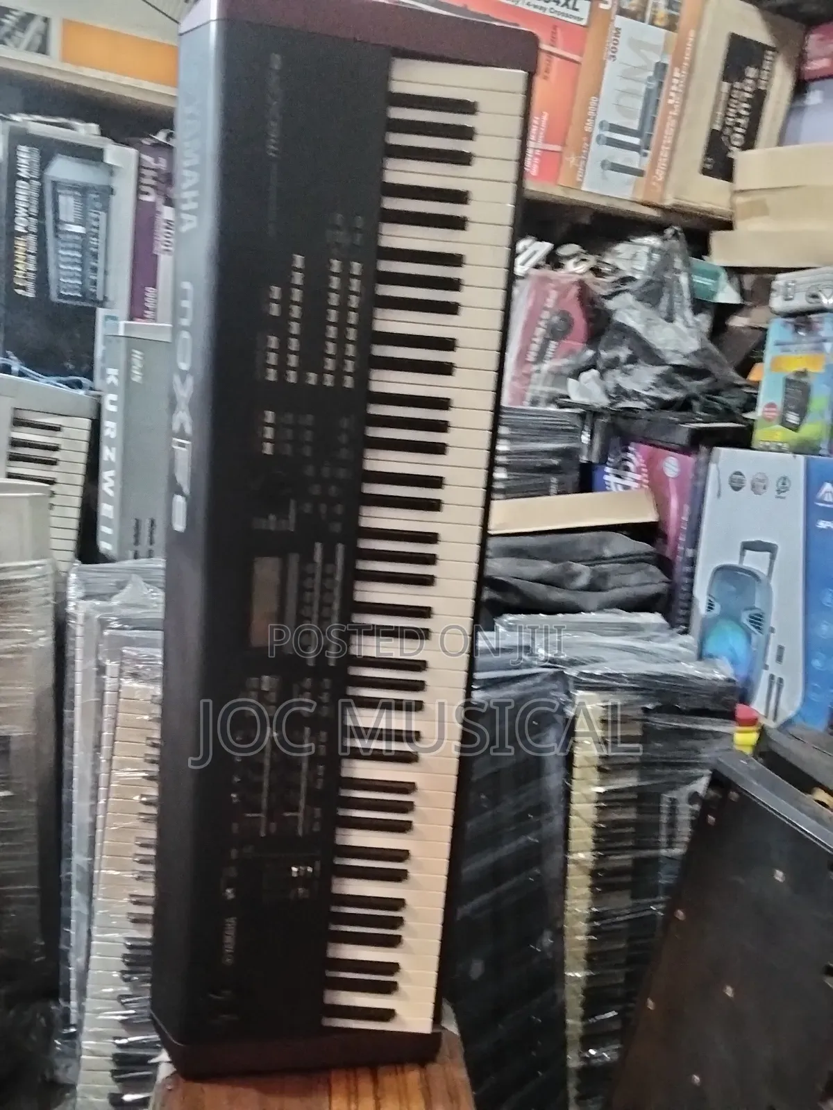 Yamaha Keyboard Moxf8