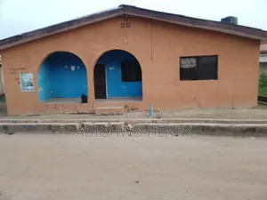3bdrm Bungalow in Obafemi-Owode for sale