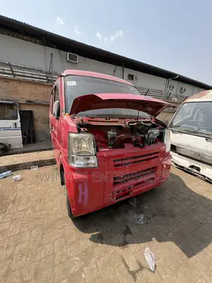 Suzuki Every 2012 Red