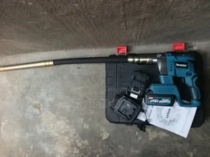 Cordless Concrete Vibrator Makita 118v Batteries