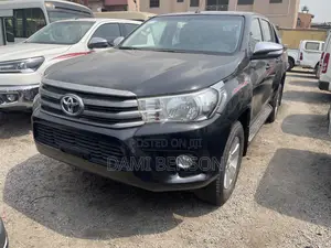 Toyota Hilux Revo Double Cab Petrol 2.7 AWD 2019 Black
