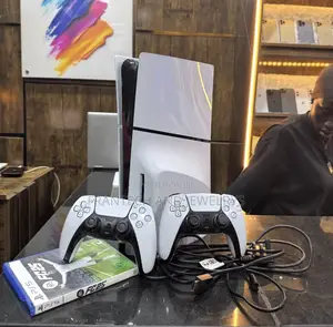 Ps5 Slim – Europe With Two Controllers