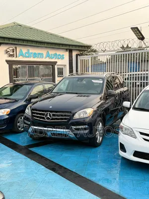 Mercedes-Benz M Class ML350 4MATIC 4dr SUV AWD (3.5L 6cyl 7A) 2014 Blue