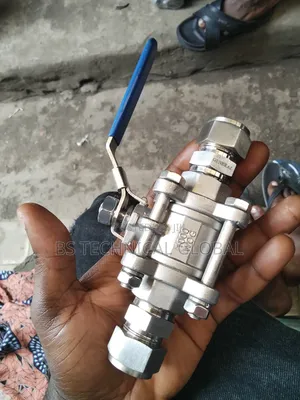 3/4" Ball Valve With 3/4"Od X Od Swaglock