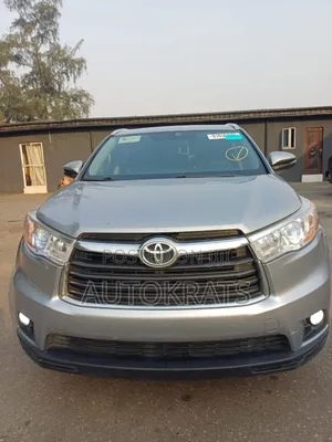 Toyota Highlander XLE 4dr SUV AWD (3.5L 6cyl 6A) 2015 Gray