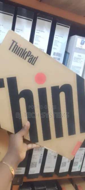 New Laptop Lenovo ThinkPad T14 16GB Intel Core I7 SSD 512GB