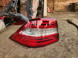 Ml350 2014 Driver Side Backlight