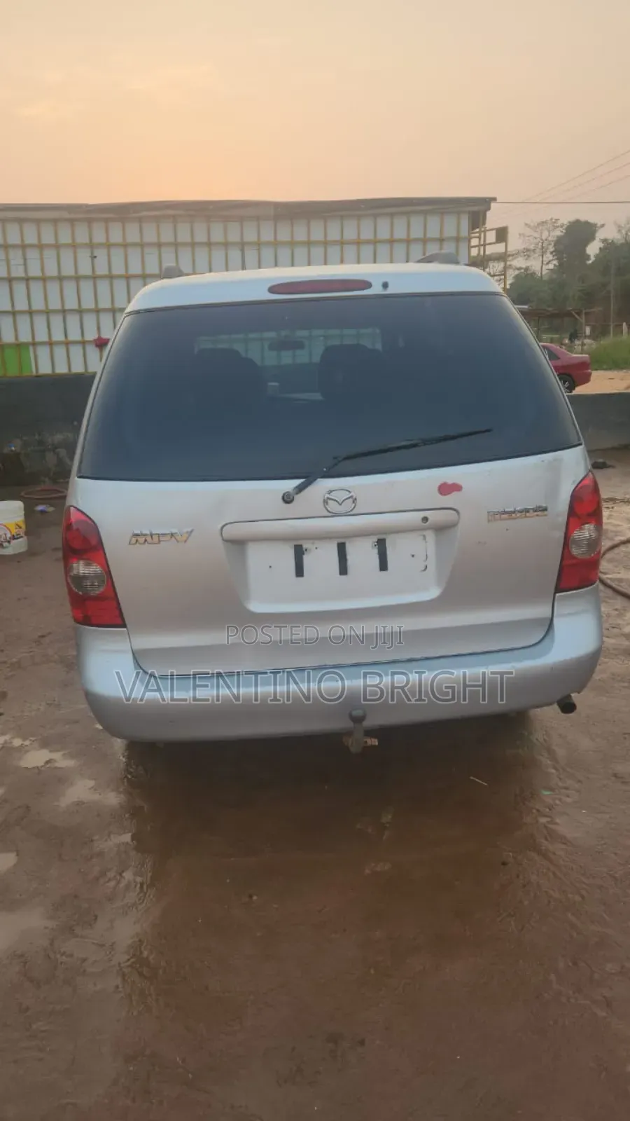 Mazda E2000 2004