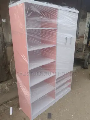 6ft X 4ft Wardrobe. Pink and White Color