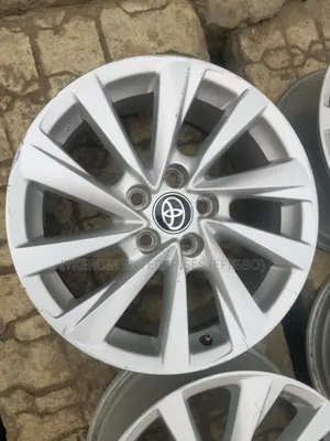 Toyota Corolla Cross 17 Rim 2022/23 Follow Come