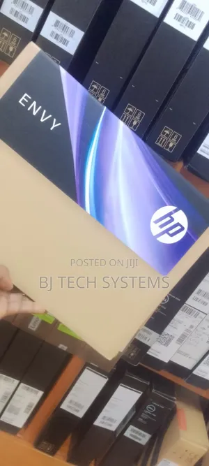 New Laptop HP Envy X360 16GB AMD Ryzen 7 SSD 1T