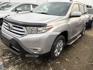 Toyota Highlander Limited 2012 Black