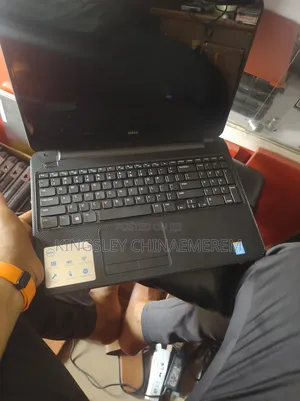 Laptop Dell Inspiron 15 3537 4GB Intel Core I3 HDD 500GB