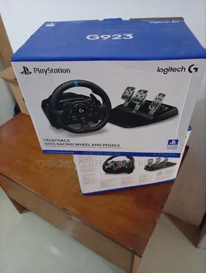 Logitech G923 Trueforce Racing Wheel Pedals for Ps Pc