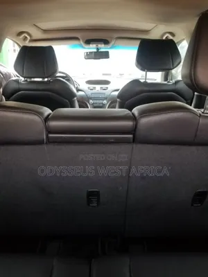 Acura MDX SUV 4dr AWD (3.7L 6cyl 6A) 2011 Gray