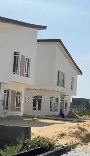 5 Units of 4 Bedrooms Fully Detached Duplex Cacas 95 % Completed